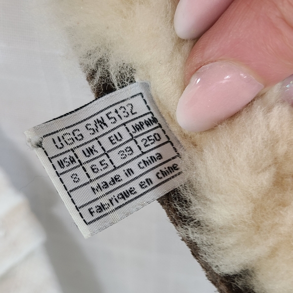 Ugg Zip Boots - Picture 4 of 5